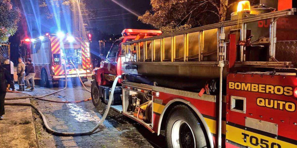 Quito: tres incendios estructurales se registraron en menos de 12 horas