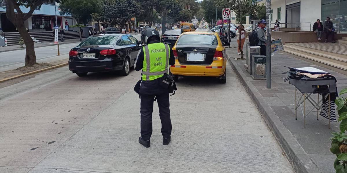 Pico y placa en Quito: estas son las restricciones de movilidad para este martes 6 de agosto