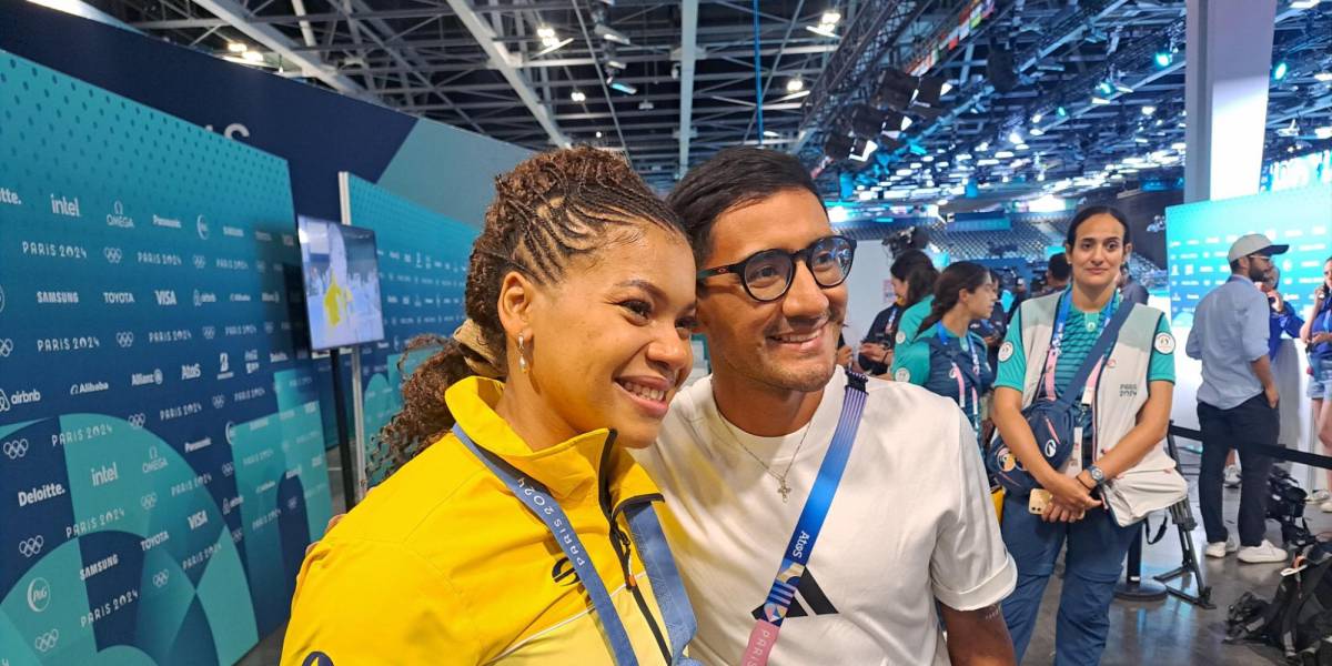 Daniel Pintado felicitó a Angie Palacios por su medalla de bronce en los Juegos Olímpicos de París 2024