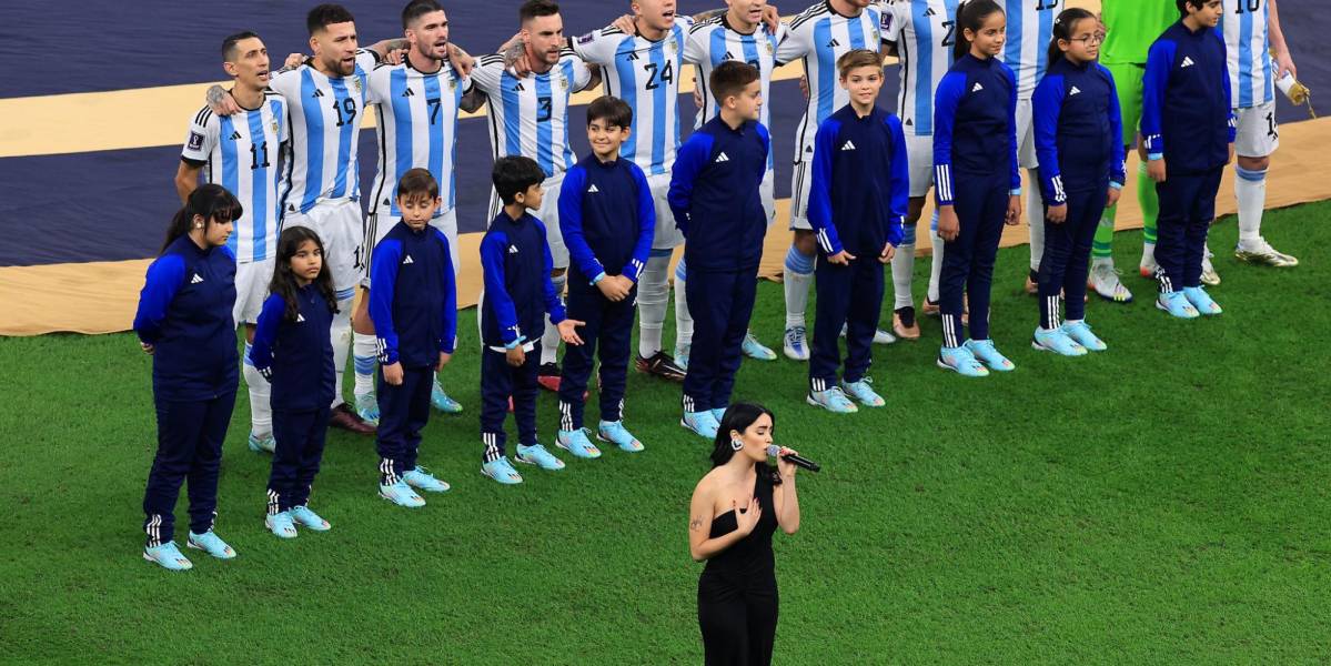Qatar 2022: ¿Quién es Lali Espósito?, la artista que cantó el himno argentino en la final