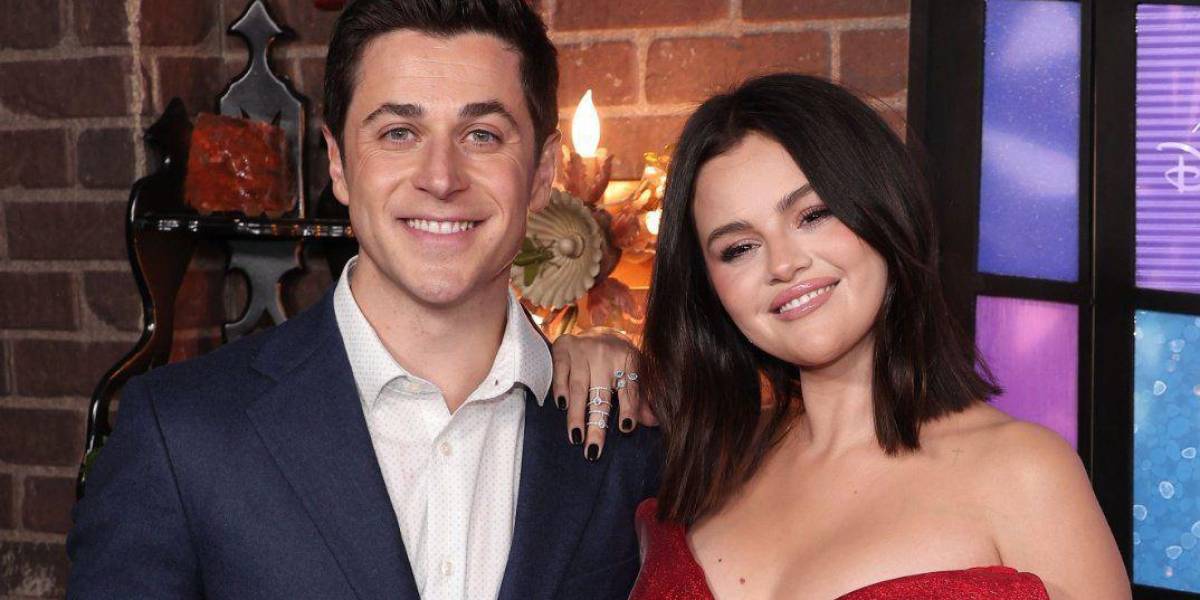 El reencuentro de Selena Gómez y David Henrie en la premiere de Wizards Beyond Waverly Place