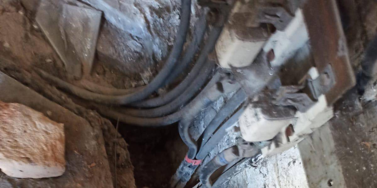 Quito: los hurtos de cables de electricidad se reportan con frecuencia
