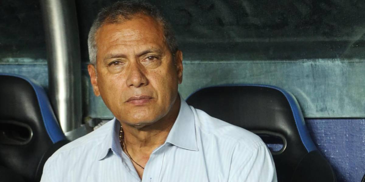 Hernán Torres suspendido 3 fechas por insultos al árbitro