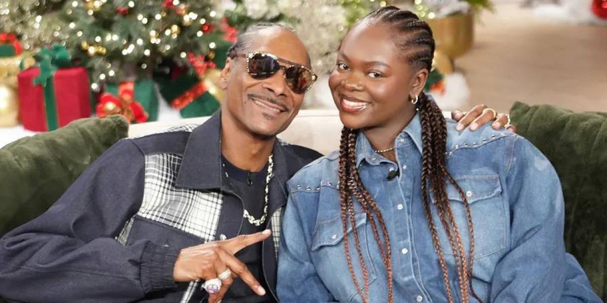 Fotografía del rapero Snoop Dog junto a su hija Cori Broadus