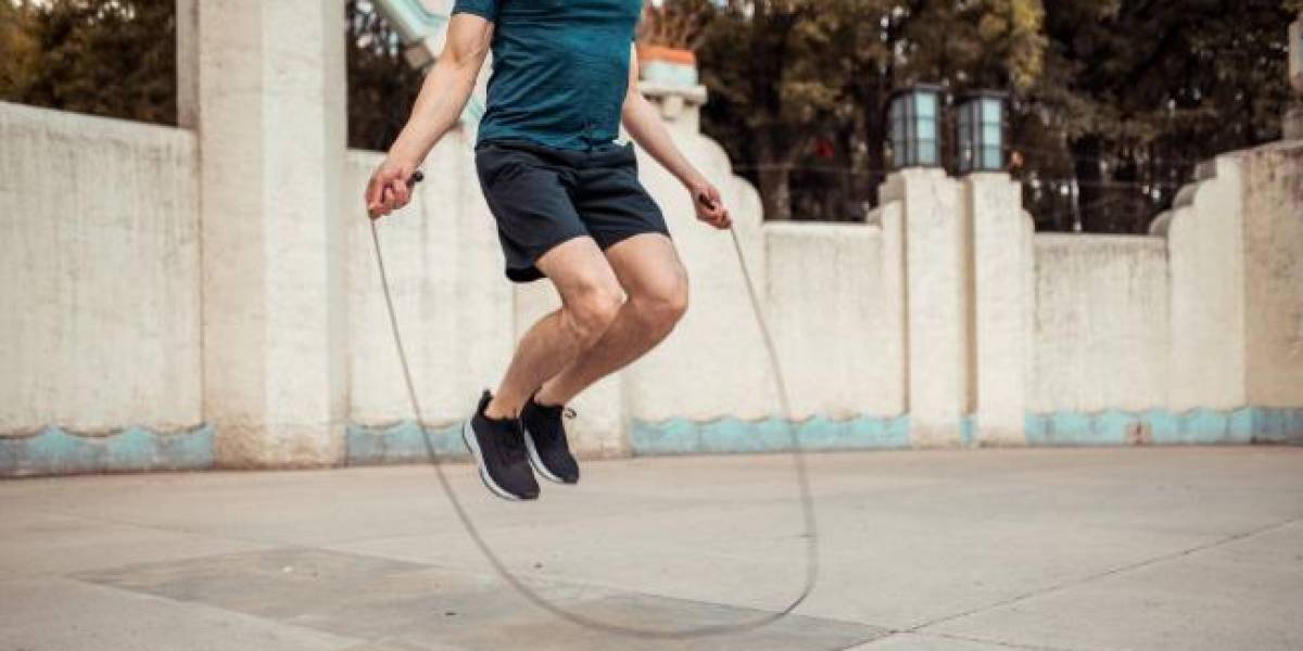 VIDEO | Un joven chino rompe récord mundial con 228 saltos a la cuerda en 30 segundos