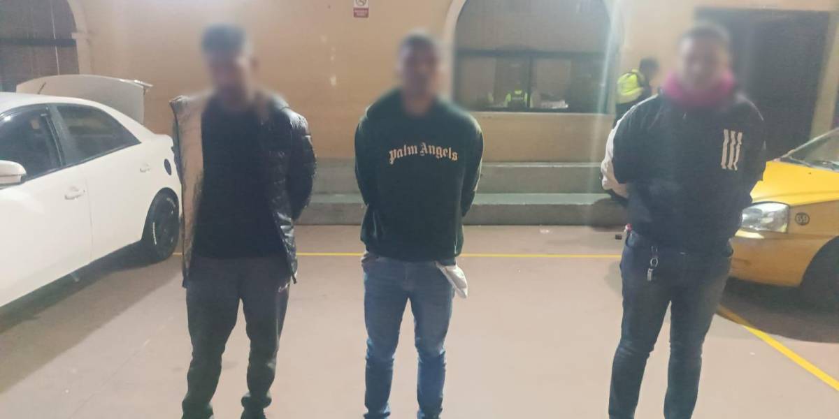 Tres hombres fueron detenidos por droga en San Roque, en el Centro Histórico de Quito