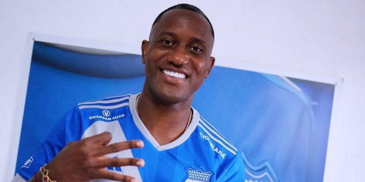 Jaime Ayoví renovó con Emelec un año más