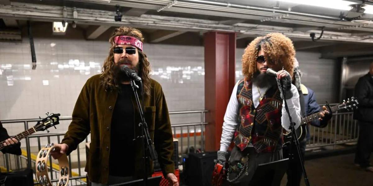 Bad Bunny sorprende en el metro de Nueva York con Jimmy Fallon antes de su aparición en The Tonight Show