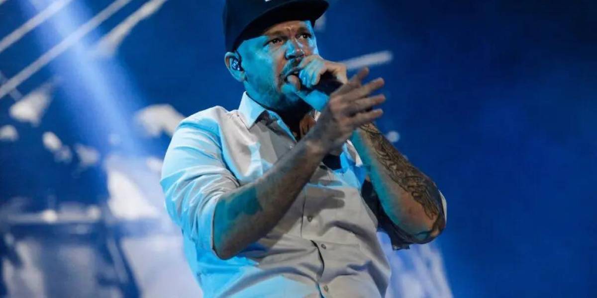 Residente lloró mientras cantaba junto a su madre en un concierto