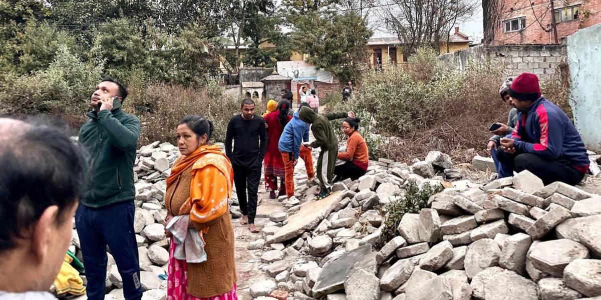 China: Ascienden a 126 muertos tras el fuerte terremoto en el Tíbet