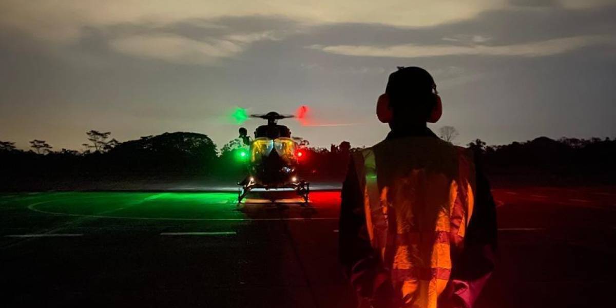 Helicópteros de la FAE se movilizan a Quito por los incendios