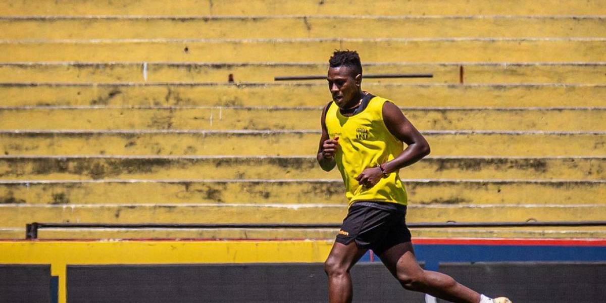 Bryan Carabalí será inscrito por Barcelona SC para jugar en la Liga Pro en los próximos días