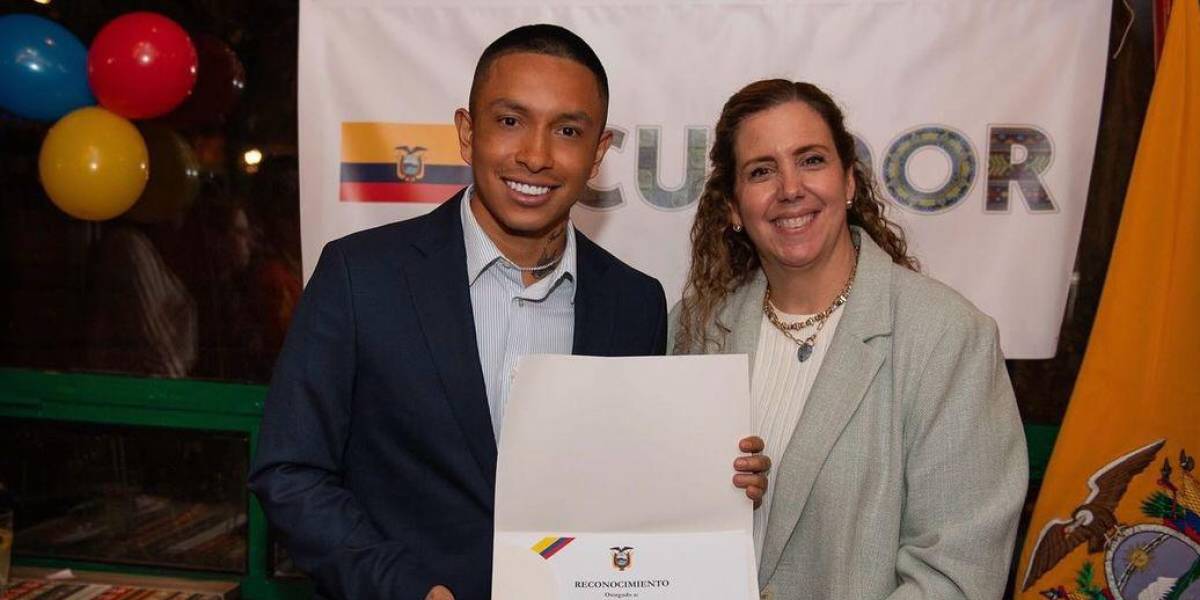 Cristian Ramírez fue reconocido por la embajada ecuatoriana en Hungría