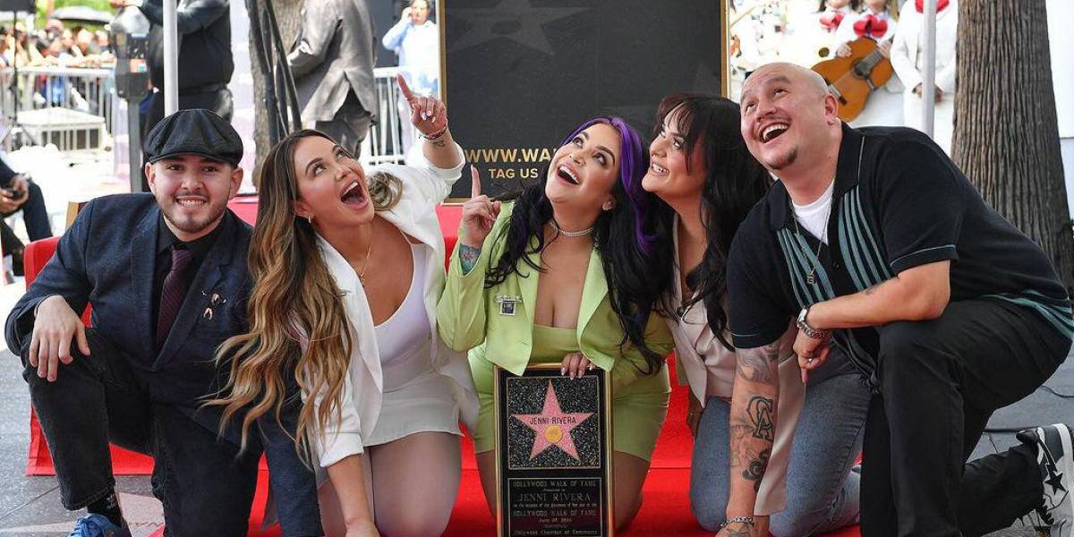 Jenni Rivera recibe estrella póstuma del Paseo de la Fama de Hollywood