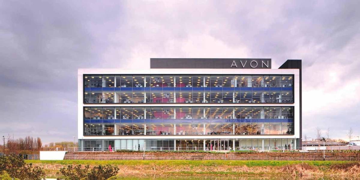 Avon se declara en quiebra en EE. UU. y solicita protección por para enfrentar deudas y demandas