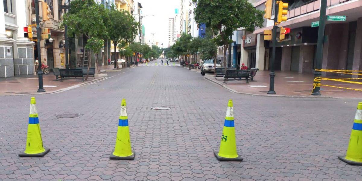 Guayaquil: tramo de la Av. 9 de Octubre está cerrado al tránsito vehicular este 17 de abril