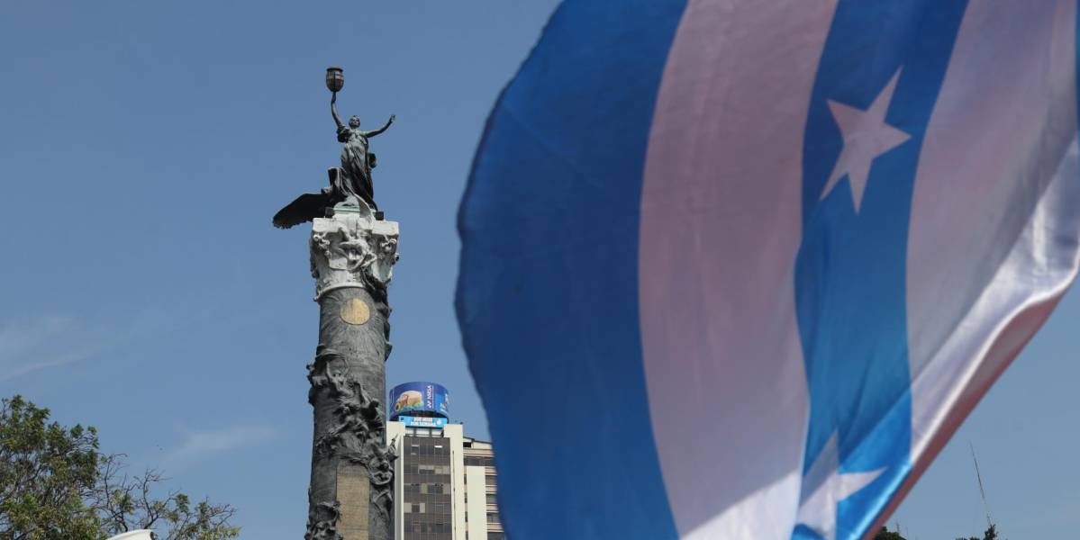 Independencia de Guayaquil: cinco años marcados por paro, pandemia, violencia, crisis energética y política