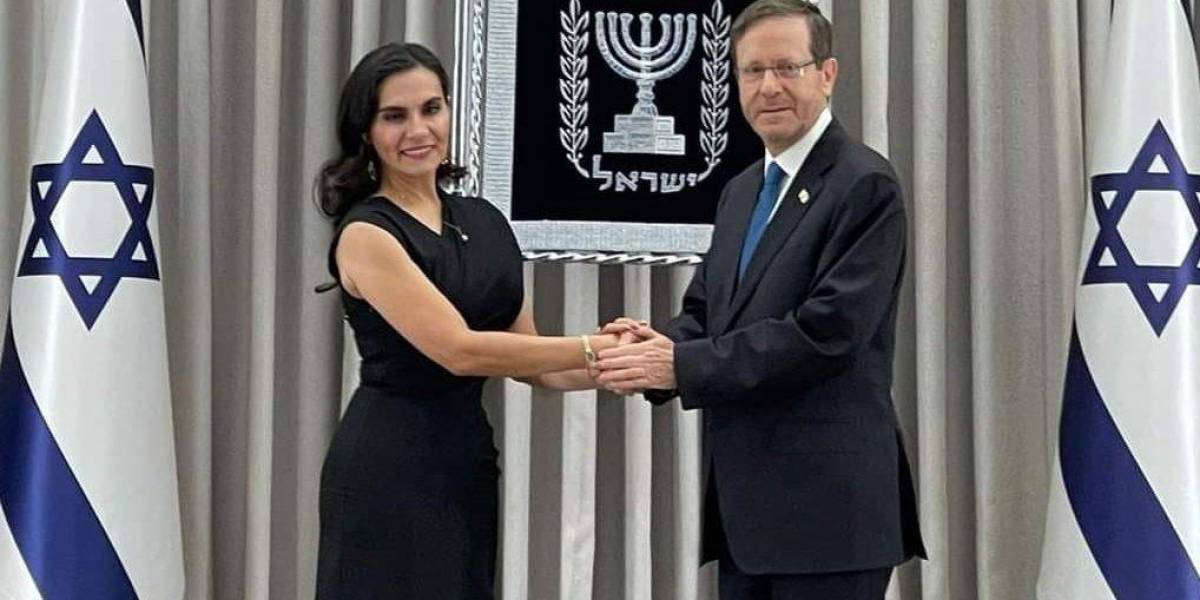 Verónica Abad no ha salido de Israel, dice Gabriela Sommerfeld, canciller de Ecuador