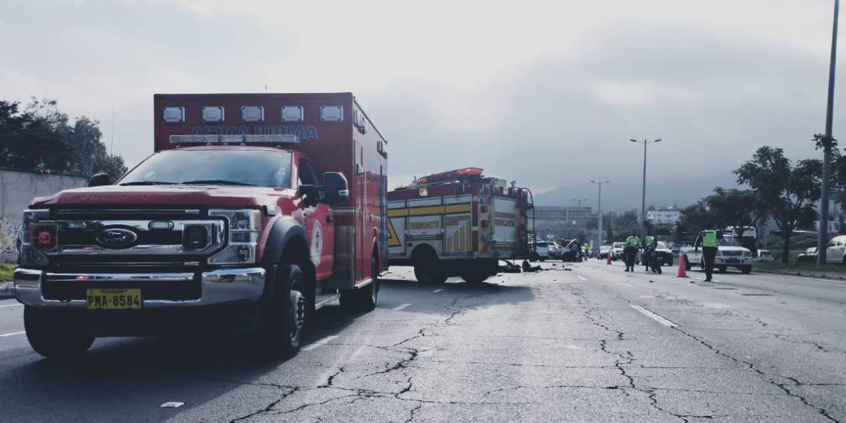 Lumbisí: dos carriles de la Ruta Viva se cerraron momentáneamente por un accidente de tránsito