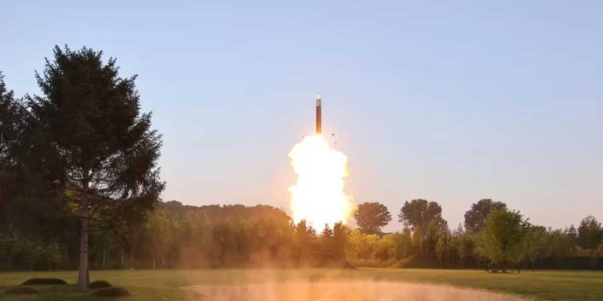 Corea del Norte probó nueva tecnología de misiles de cabezas nucleares múltiples