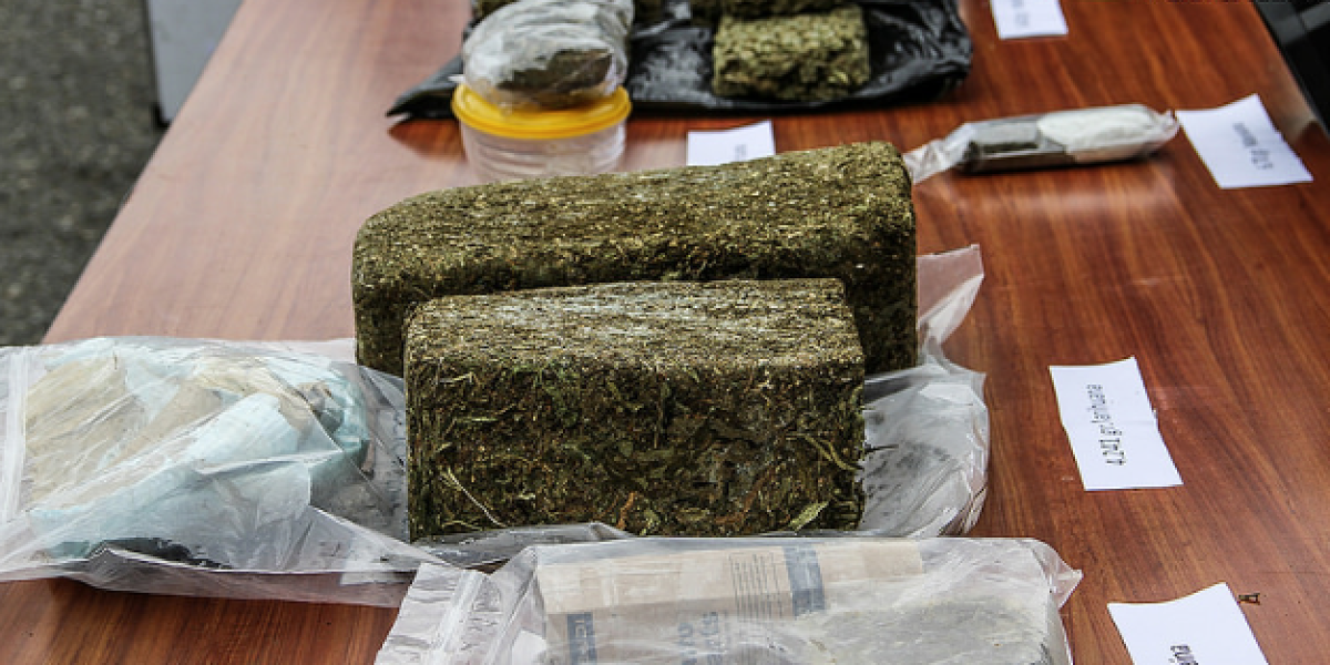 Un hombre detenido con 10 kilos de marihuana en Riobamba es sentenciado a 19 años de cárcel