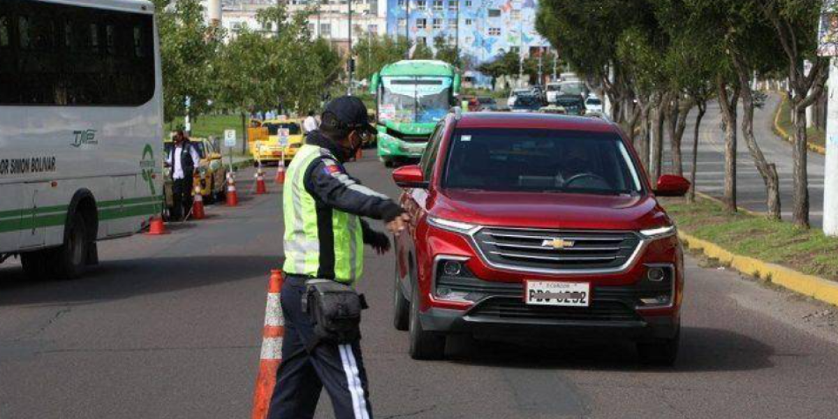 Pico y placa en Quito: estas son las restricciones de movilidad para este miércoles 4 de diciembre