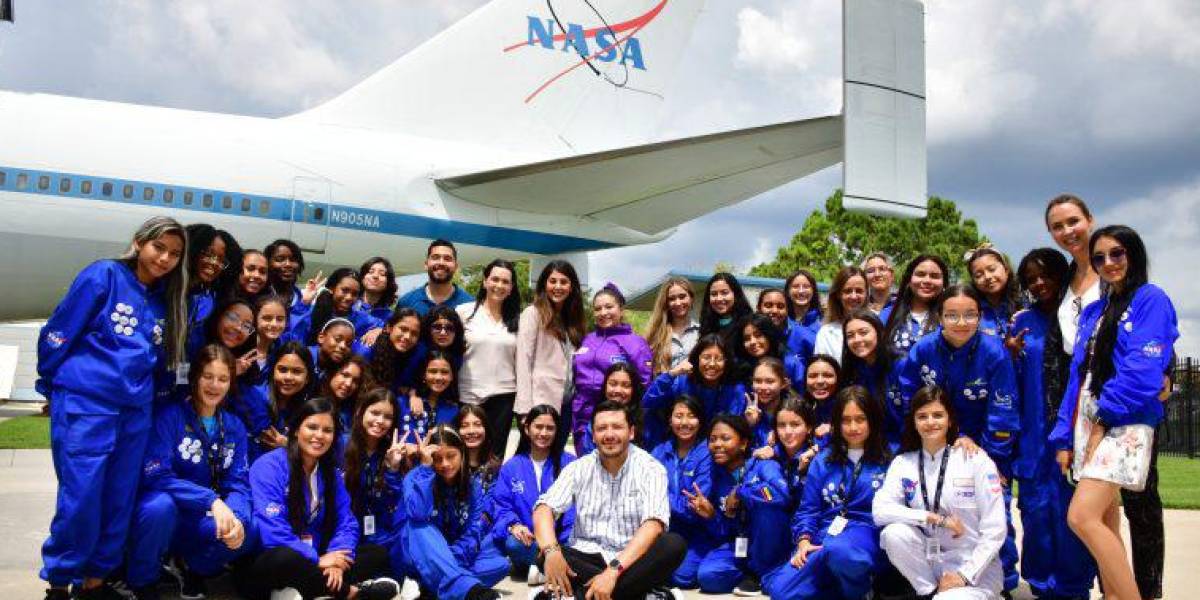 Cinco niñas ecuatorianas son parte de la delegación latinoamericana que visitará la NASA