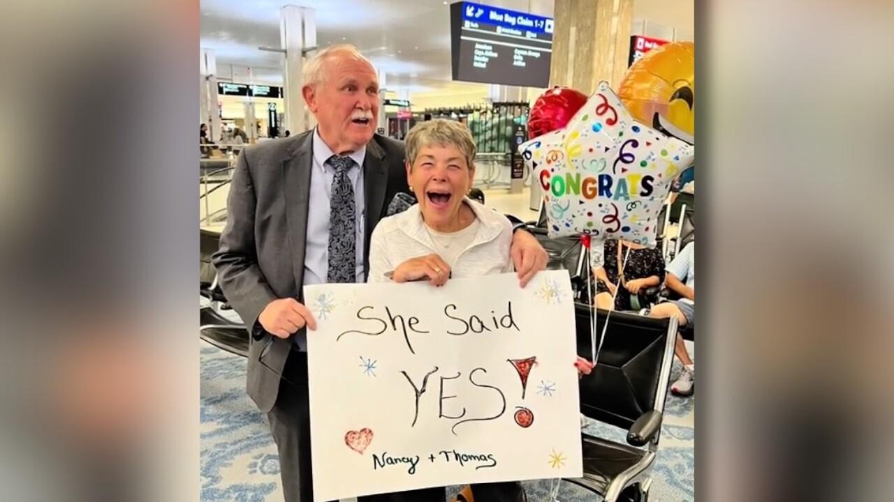 Thomas McMeekin y Nancy Gambell se dieron el sí 63 años después de conocerse.