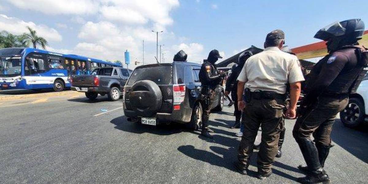 La CSCG difunde video de la impactante persecución cerca de la terminal de Guayaquil