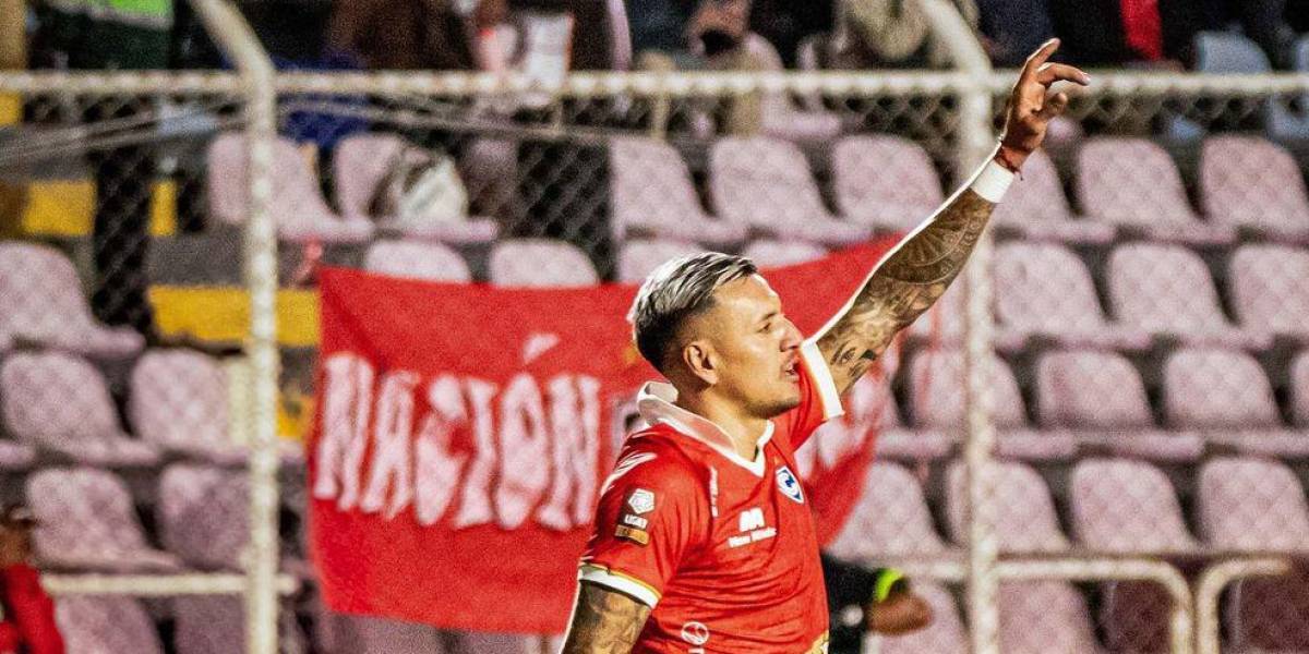 ¿Carlos Garcés se nacionalizará peruano?