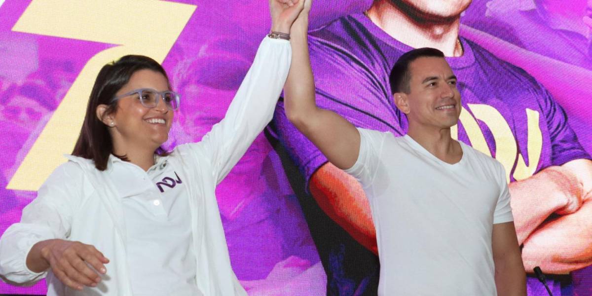 Daniel Noboa y María José Pinto inscribieron su candidatura a la Presidencia ante el CNE