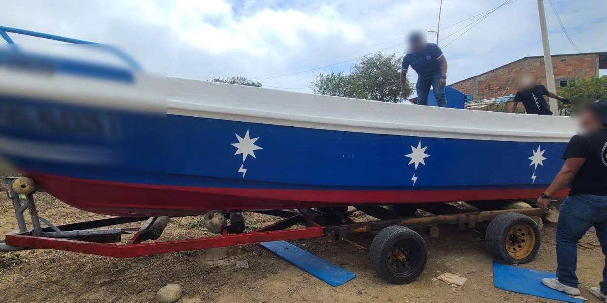 Una tonelada de droga que se transportaba frente al puerto de Manta fue decomisada