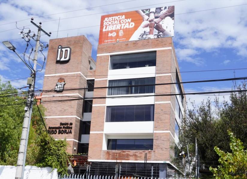 El edificio de la Izquierda Democrática en Quito.