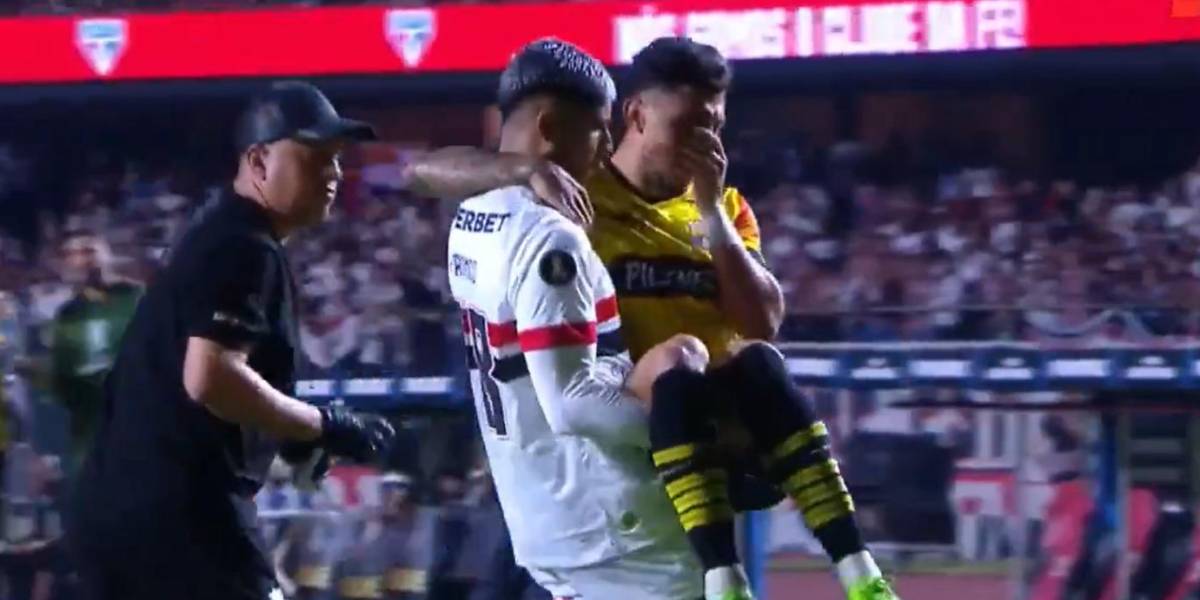 Joao Rojas sufrió una fractura de peroné en el partido contra São Paulo por Copa Libertadores