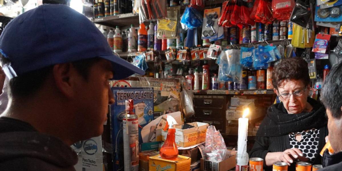 El Gobierno anuncia cortes de luz de hasta 10 horas en Ecuador desde este miércoles 9 de octubre, ante crisis en Mazar