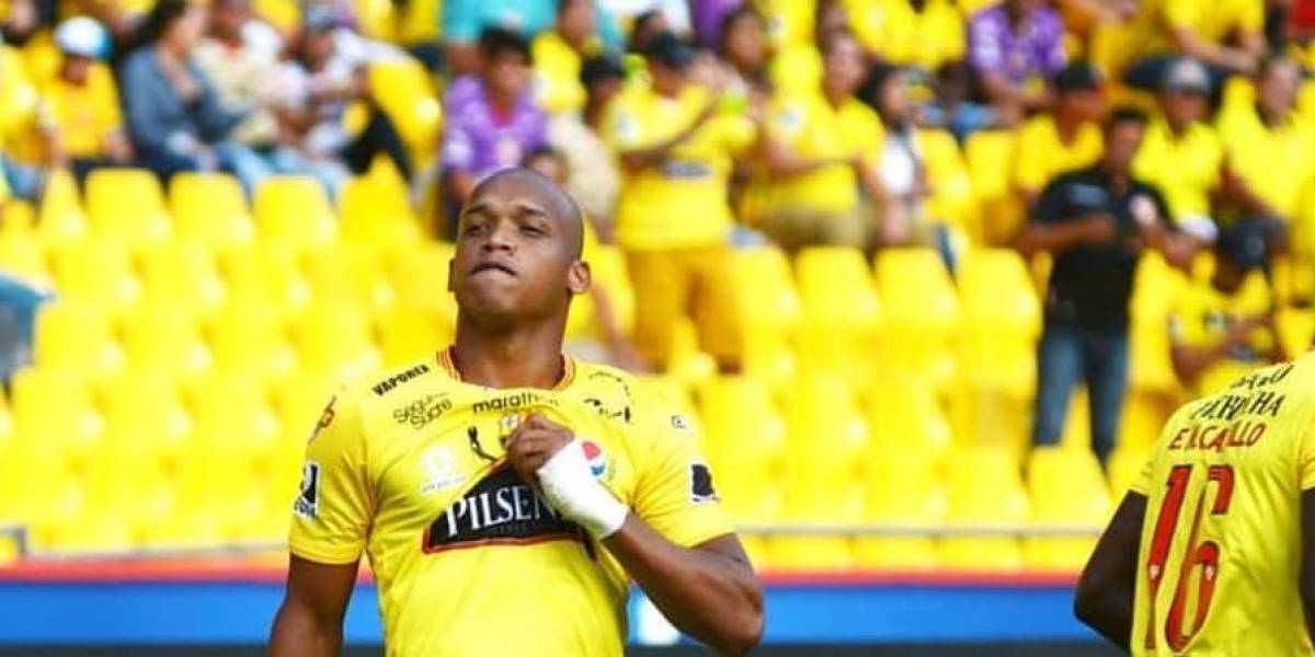 Ely Esterilla jugará en un equipo de Segunda Categoría