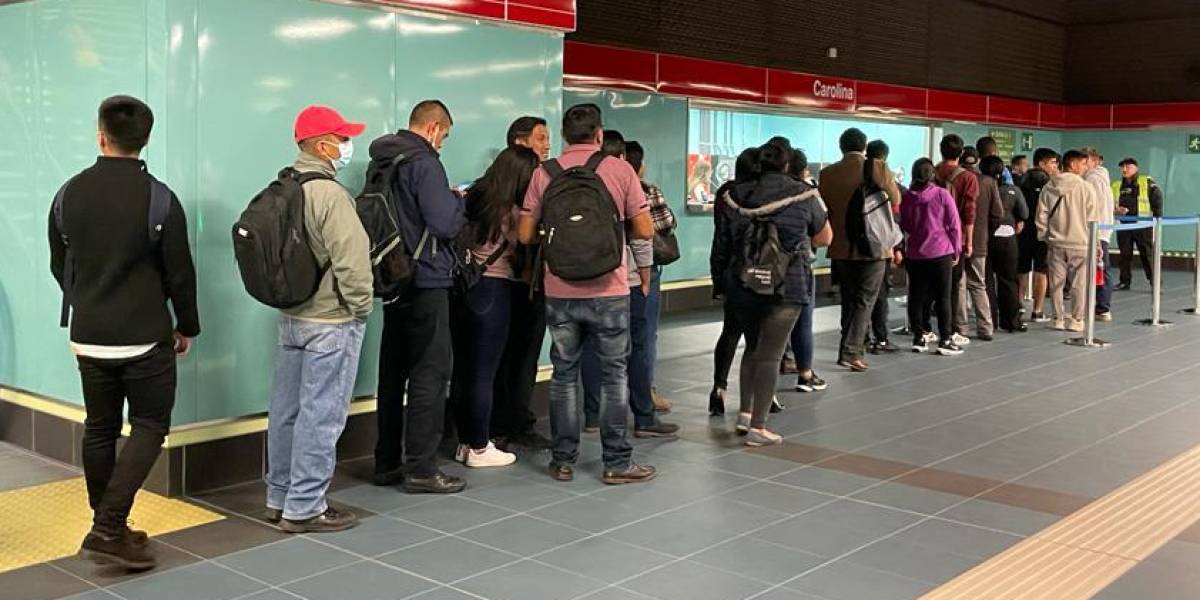 Metro de Quito: un tren quedó varado entre las estaciones de La Alameda y El Ejido
