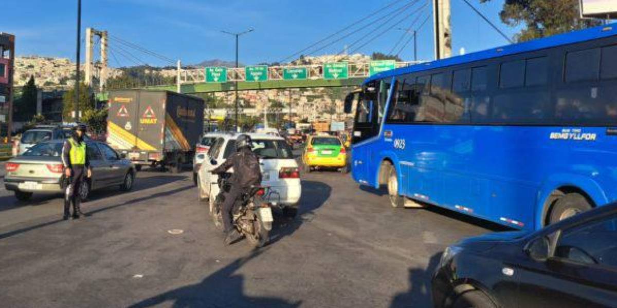 Pico y placa en Quito: las restricciones de movilidad para este miércoles 15 de mayo