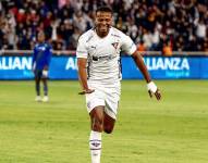 Michael Estrada celebra un gol con Liga de Quito