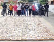 Seis presuntos implicados fueron detenidos en poder de media tonelada de cocaína.