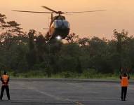 2 helicópteros de la FAE se movilizan a Quito, por los incendios forestales.