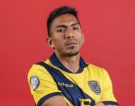 Ángel Mena luce la camiseta de la Selección de Ecuador