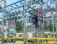 Colombia retoma la exportación de electricidad a Ecuador tras una pausa técnica