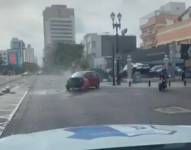 Los dos vehículos terminaron sobre la av. 9 de Octubre.