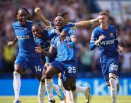 Moisés Caicedo celebra su primer gol con el Chelsea