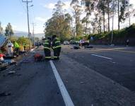 Personal del Cuerpo de Bomberos de Mejía, del Ministerio de Salud y la Policía Nacional atendieron la emergencia en el sitio.