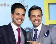 Vadhir Derbez es un actor y cantante mexicano, hijo del reconocido comediante Eugenio Derbez. Ha participado en diversas películas y series de televisión, destacando por su talento y carisma.