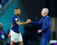 Didier Deschamps defiende a Kylian Mbappé.