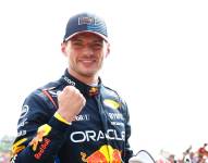 El piloto neerlandés Max Verstappen celebra su victoria del Gran Premio de Emilia-Romaña