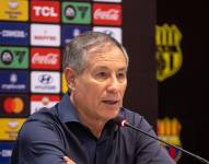 El entrenador de Barcelona SC, Ariel Holan, en rueda de prensa